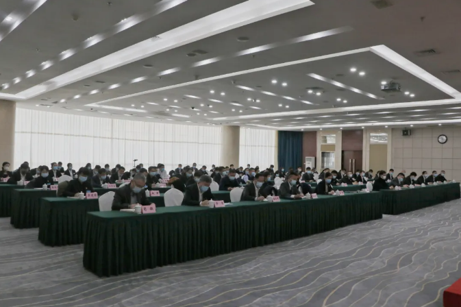 15vip太阳集团官网、温泉集团举办贯彻落实市第十三次党代会精神宣讲报告会(图3)