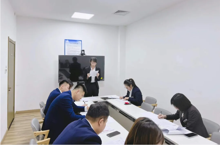 踔厉奋发 笃行不怠——15vip太阳集团官网文化公司召开2021年度在职员工述职测评会议