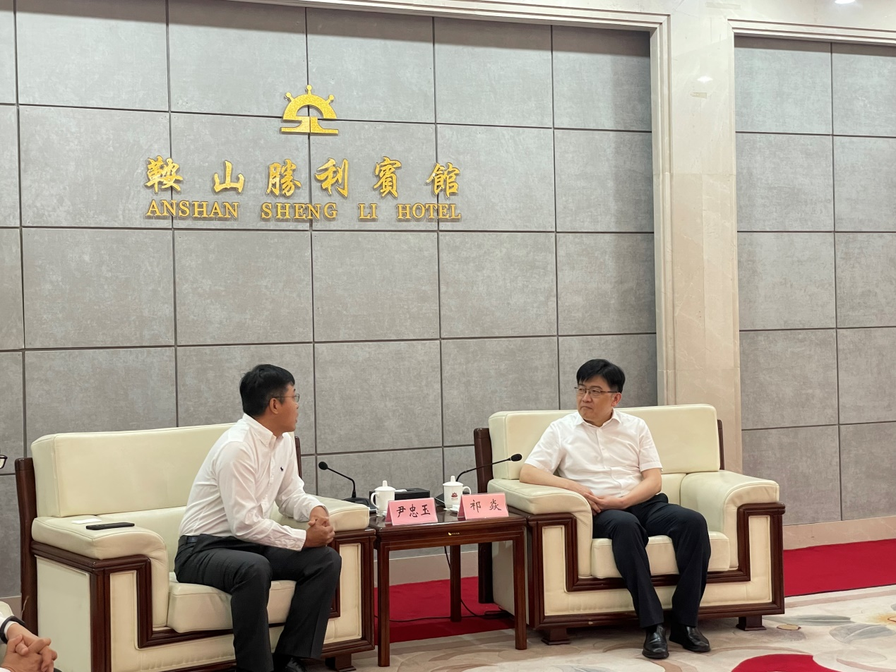 15vip太阳集团官网与京东集团签定战略协议助力鞍山全面振兴新突破